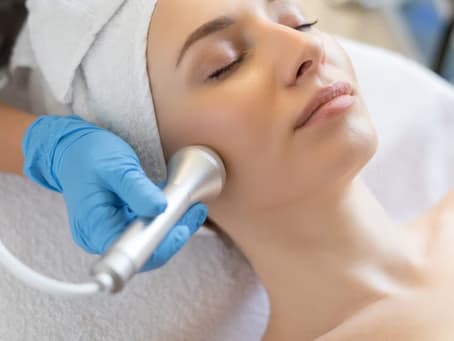 HIFU vs. Cosmetic Injections: Choosing the Right Anti-Aging Treatment in Canberra